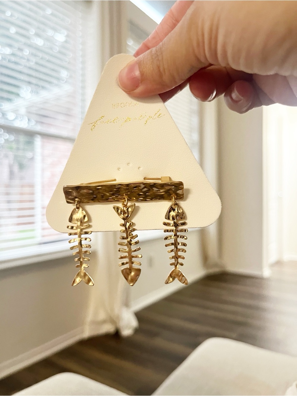 Free People Fish Outta Water Brooch Gold Tone Nautical Dangle Fishbone Pin NEW